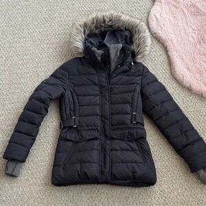 Women's Black Puffer Snow Jacket with Faux Fur Hood and Fleece Lining - Size S